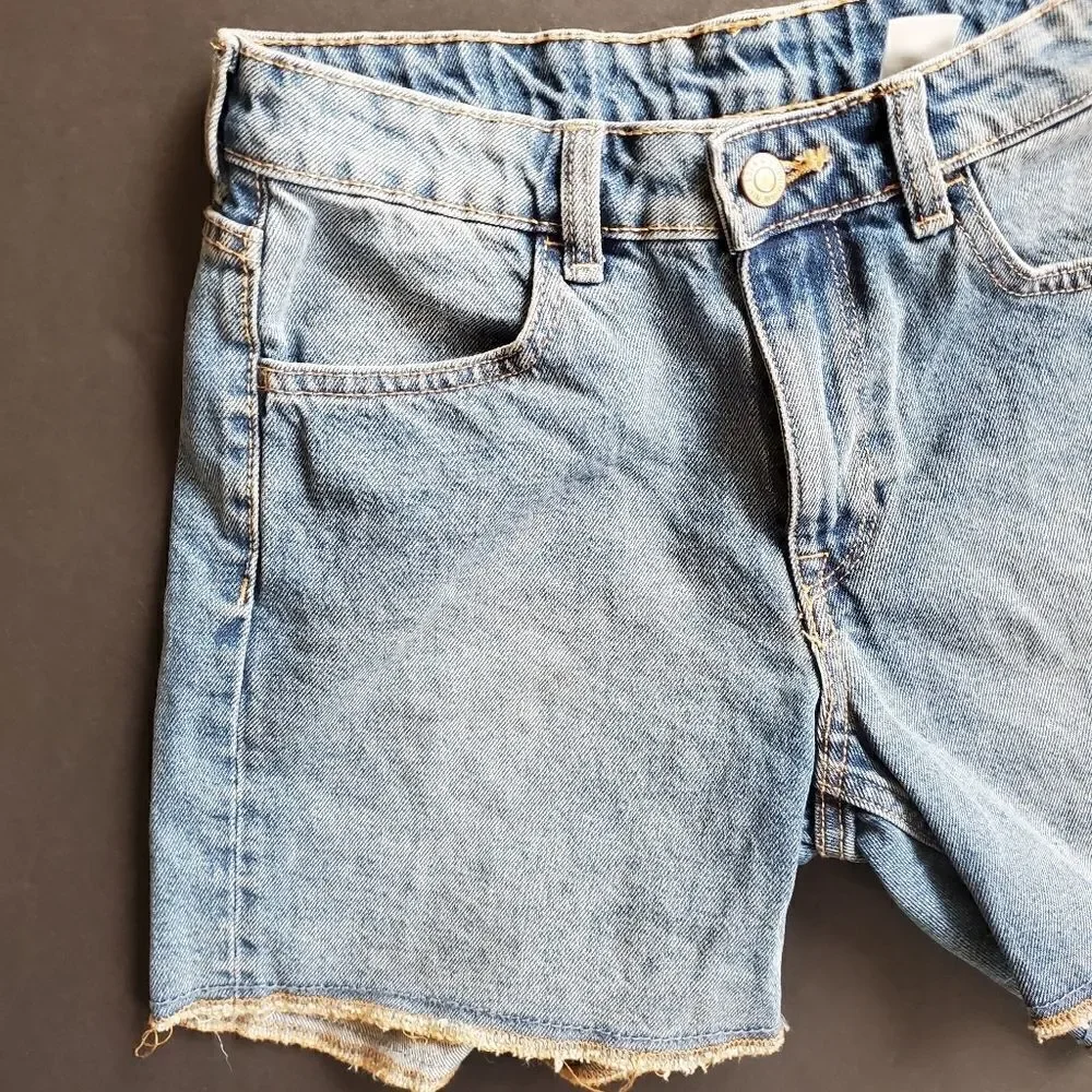 H&M Mid Cut Jean Shorts